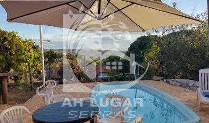 Casa De Temporada Com Piscina E Vista Incrível Das Montanhas