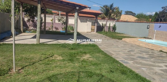 Casa com piscina no centro da Serra do Cipó