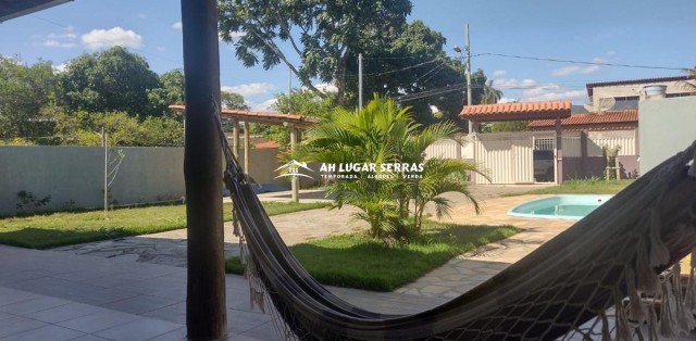 Casa com piscina no centro da Serra do Cipó