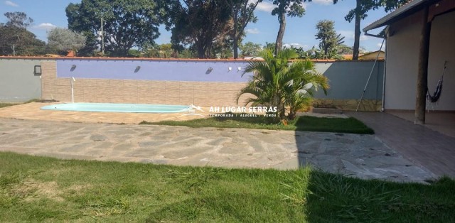 Casa com piscina no centro da Serra do Cipó