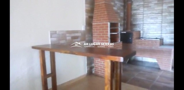 Casa com piscina no centro da Serra do Cipó