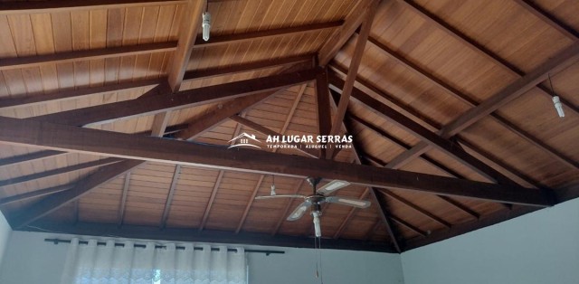  Linda casa bem localizada na Serra do Cipó