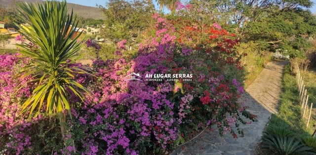  Linda casa bem localizada na Serra do Cipó