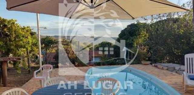 Casa de Temporada com Piscina e Vista Incrível das Montanhas