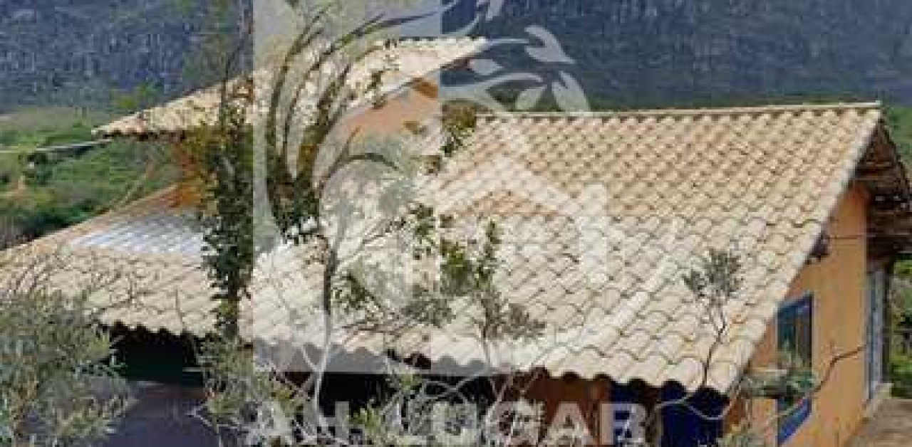 Casa na Lapinha da Serra – Amplo Terreno e Vista Exuberante