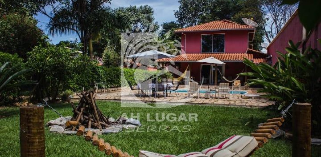 Encanto e conforto na Serra do Cipó – Linda casa de dois andares
