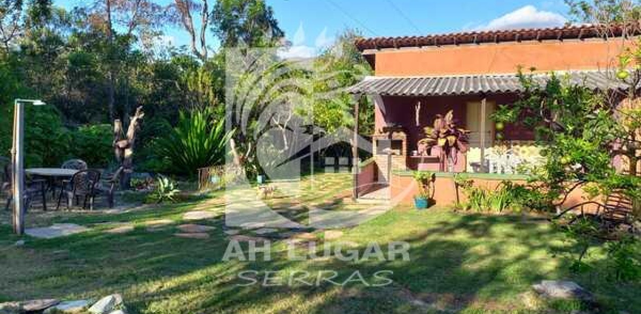 Refúgio na Serra Morena: Sua Casa dos Sonhos com Acesso ao Rio!